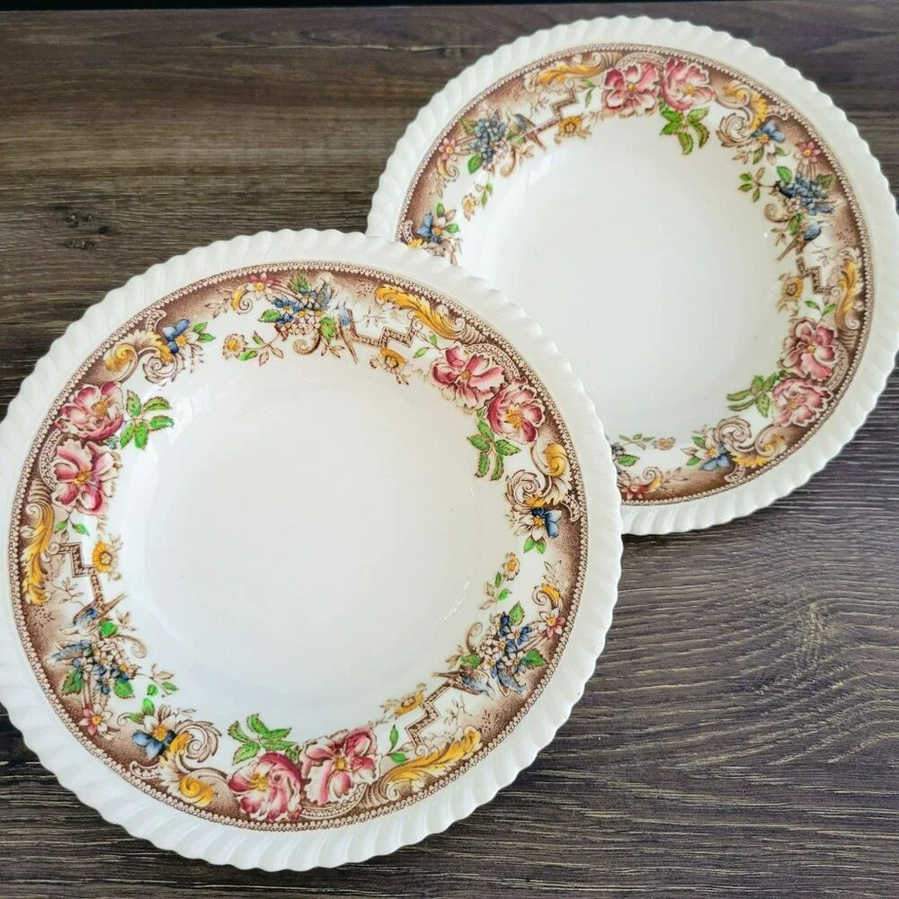 Vintage Johnson Bros Devonshire Soup Bowl Set Of 2, Old English Floral & Bird - Picture 1 of 14